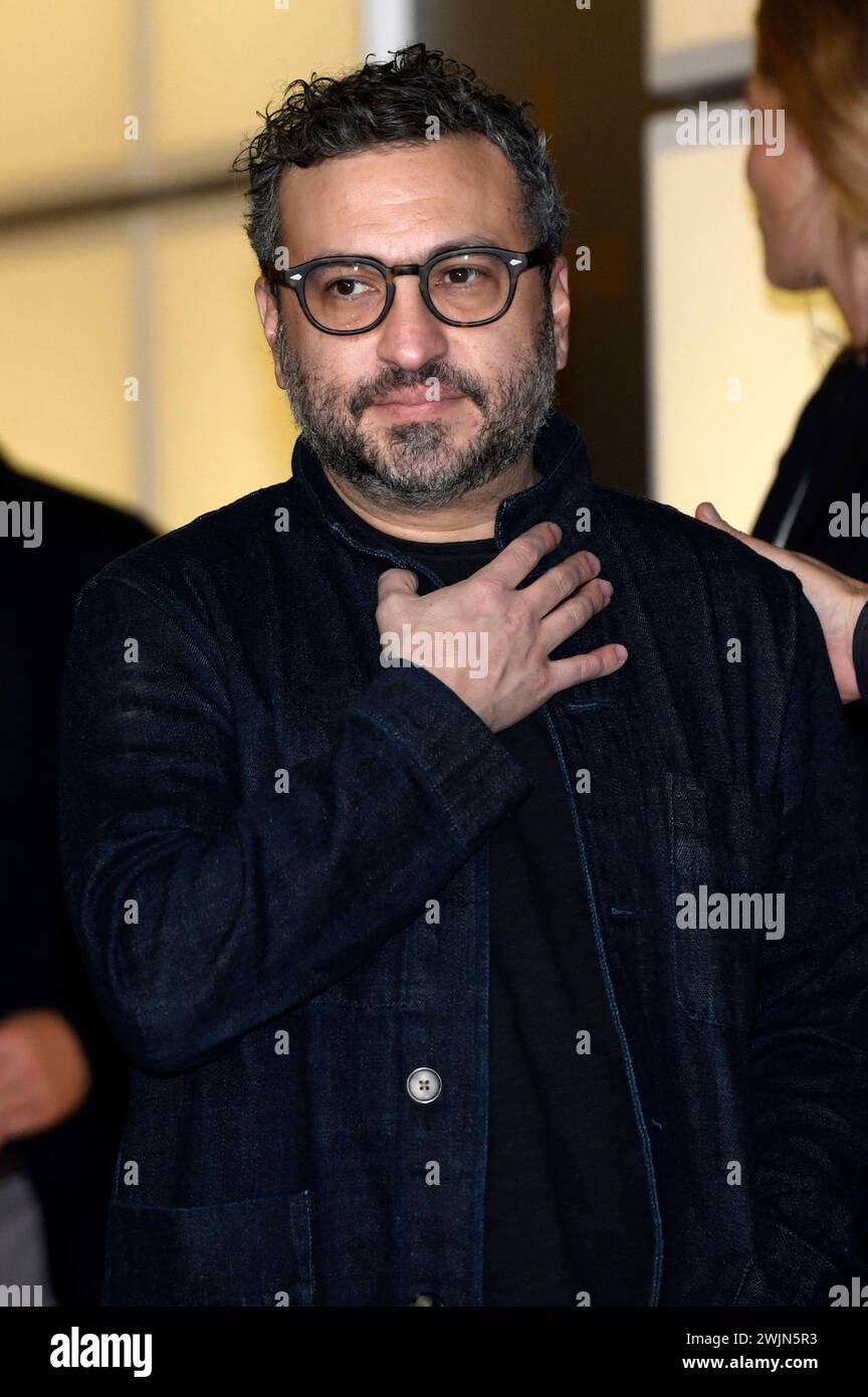 Alfonso Ruizpalacio beim Photocall zum Kinofilm la Cocina auf der Berlinale 2024 / 74. Internationale Filmfestspiele Berlin im Hotel Grand Hyatt. Berlino, 16.02.2024 *** Alfonso Ruizpalacio al photocall per il film la Cocina al Berlinale 2024 74 Berlin International Film Festival all'Hotel Grand Hyatt Berlin, 16 02 2024 foto:XC.xNiehausx/xFuturexImagex cocina_4239 Foto Stock