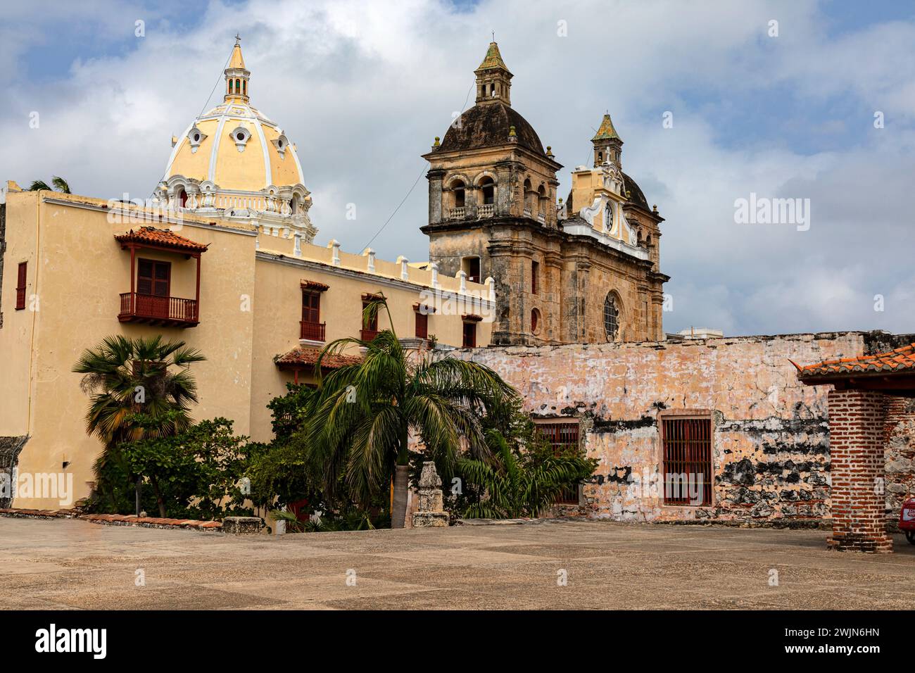 Iglesia de San Pedro Claver nella città vecchia (città murata) di Cartagena, Colombia Foto Stock