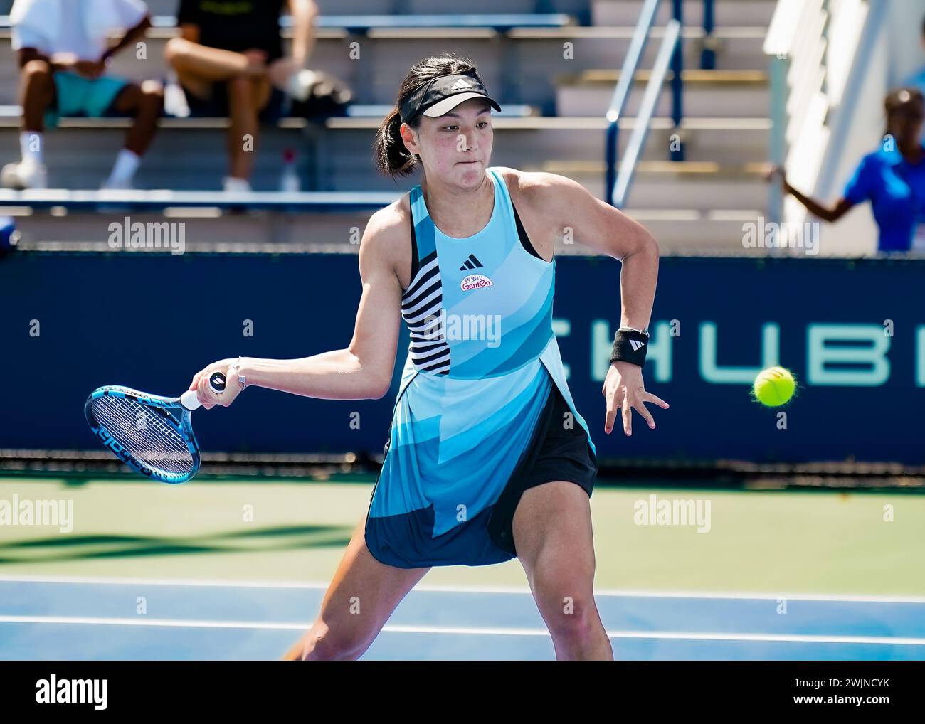 New York, NY USA 8/30/2023 Wang Xinyu gareggia ai campionati di tennis US Open Foto Stock