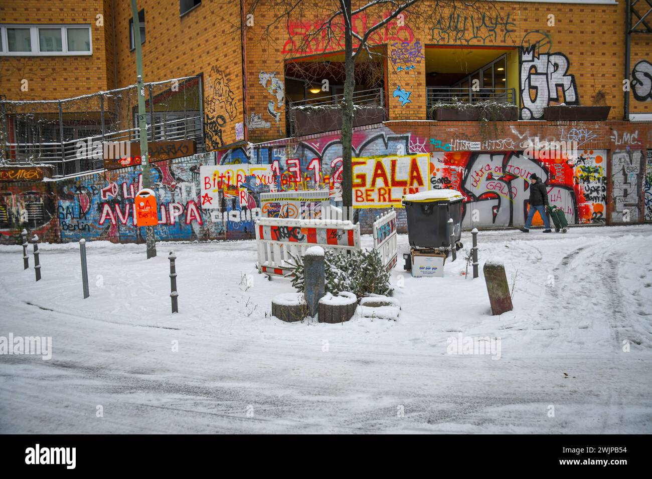 Berlino, Germania.01-15-2024.strade di Berlino in inverno con la neve Foto Stock