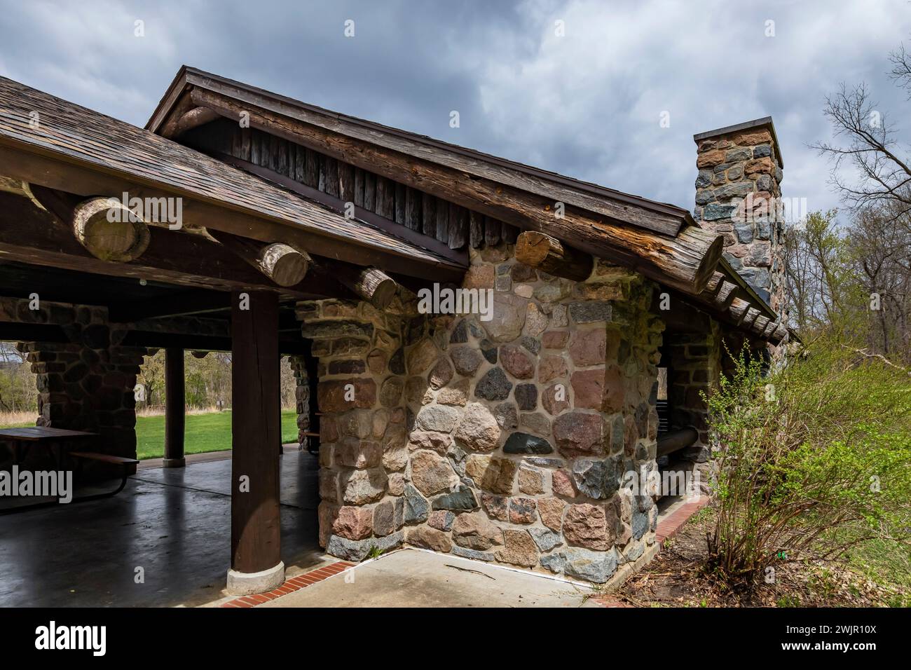 Carl Fritz Henning Shelter costruito dalla CCC durante la grande depressione nel Ledges State Park vicino a Boone, Iowa, Stati Uniti Foto Stock