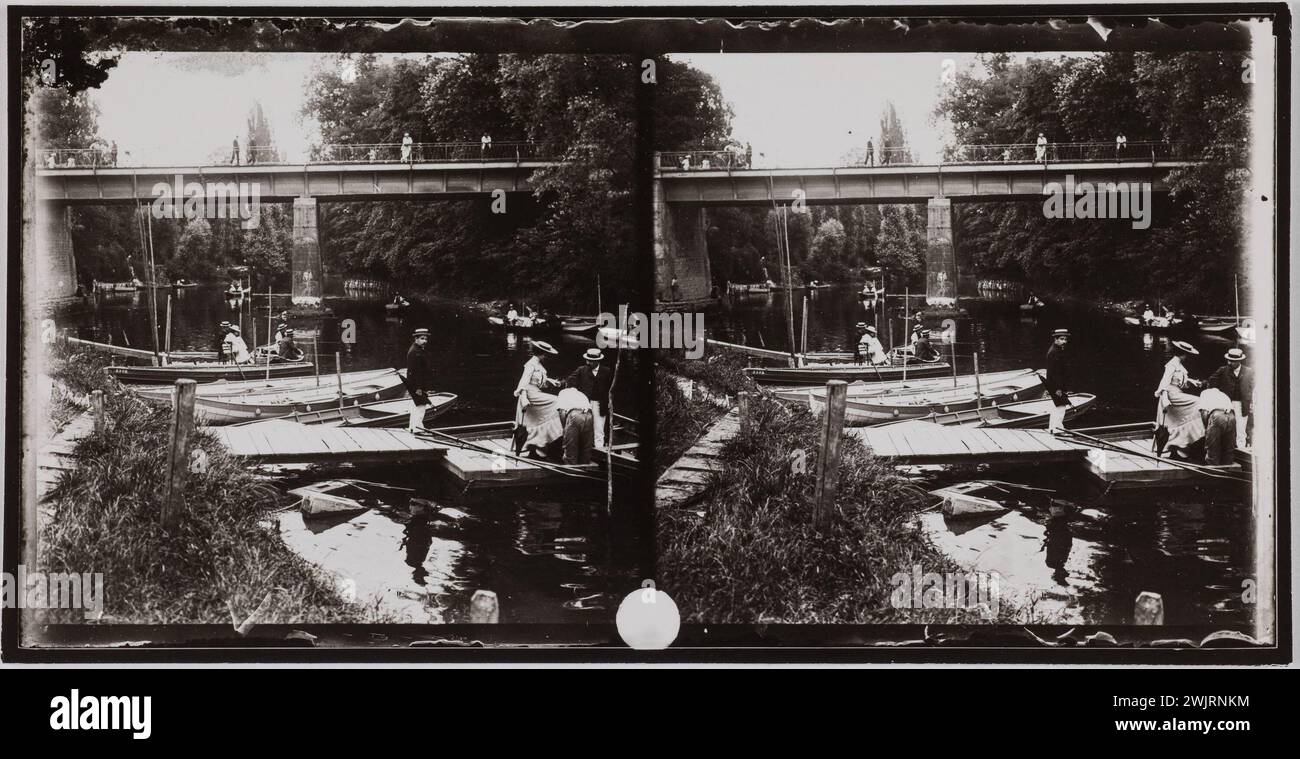 Barche in camera su un lago o un fiume. Fotografia di Lucien Cresson. Vista stereoscopica: Disegno gelatina-argento-bromuro. Tra il 1900 e il 1918. Parigi, Museo Carnavalet. STEREO 100511-10, VUE STEREOSCOPIQUE Foto Stock