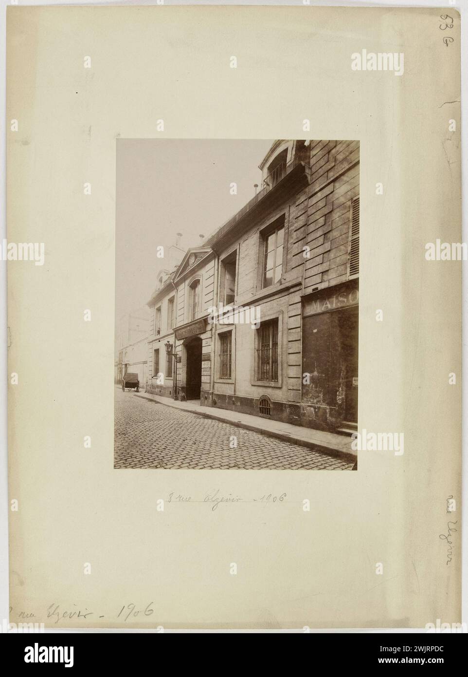 Facciata dell'edificio, 8 rue Elzévir, Parigi (3° arr.). Fotografia anonima. 1906 Parigi, museo Carnavalet. 99889-16 IIIEM III 3° 3° 3° arrondissement, rue Elzevir Foto Stock