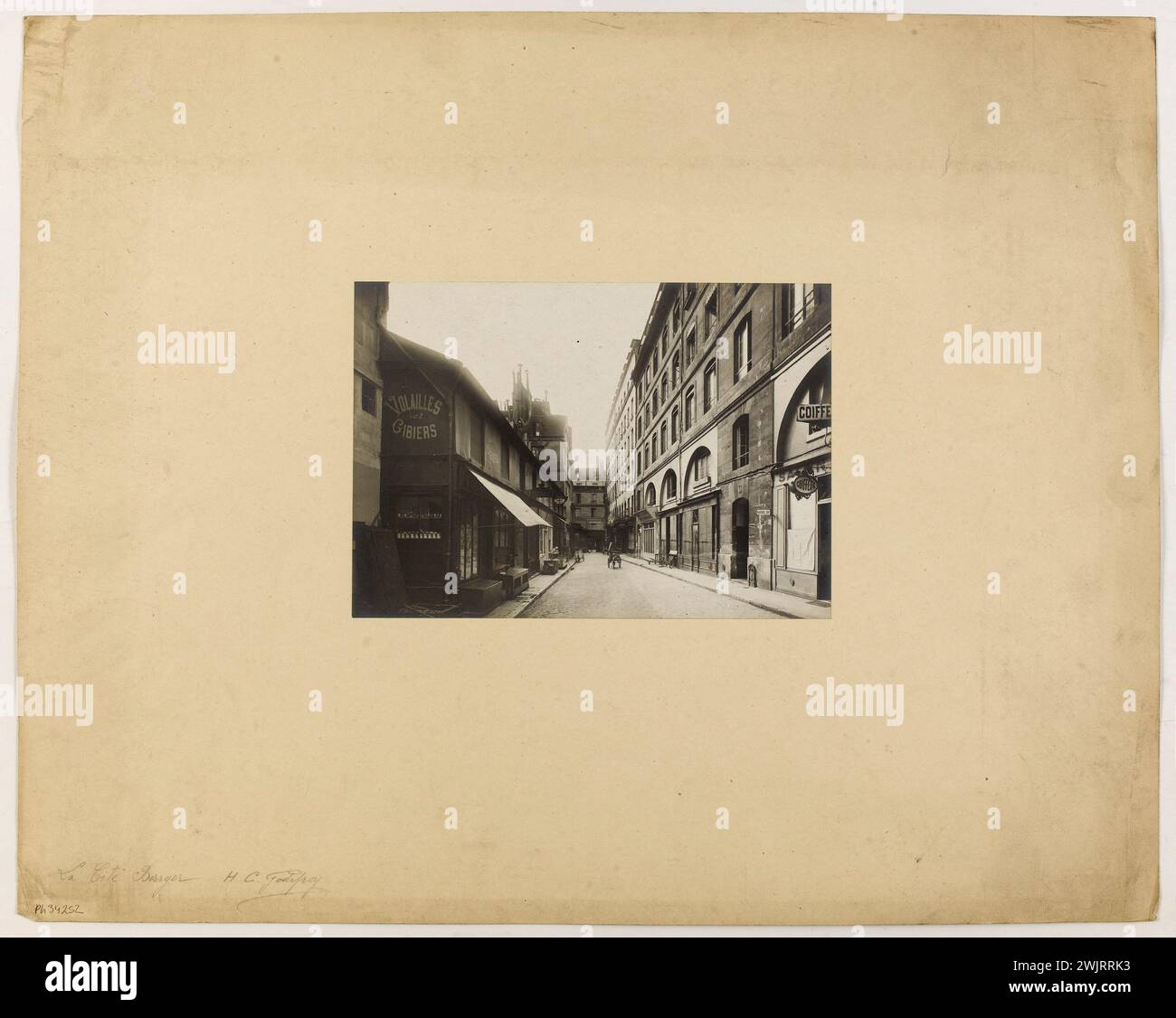 Godefroy, Henri Emile Cimarosa. La Cité Berryer. "Veduta della Cité Berryer, 8° arrondissement, Parigi". Parigi, museo Carnavalet. 123390-26 Foto Stock