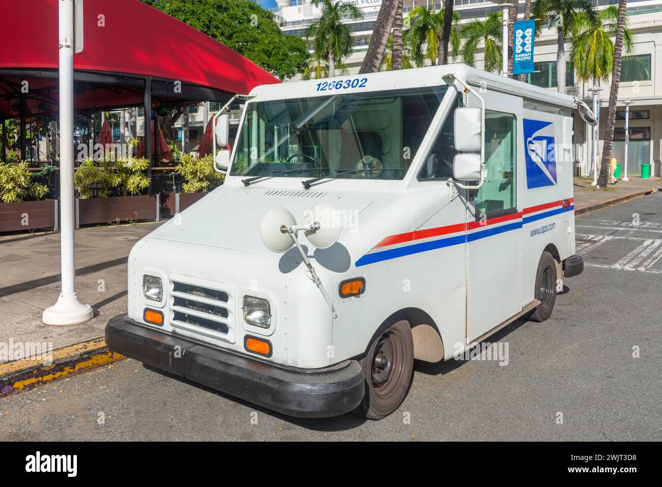 Furgone per il servizio postale degli Stati Uniti, Aloha Tower Drive, Honolulu, Oahu, Hawaii, Stati Uniti d'America Foto Stock