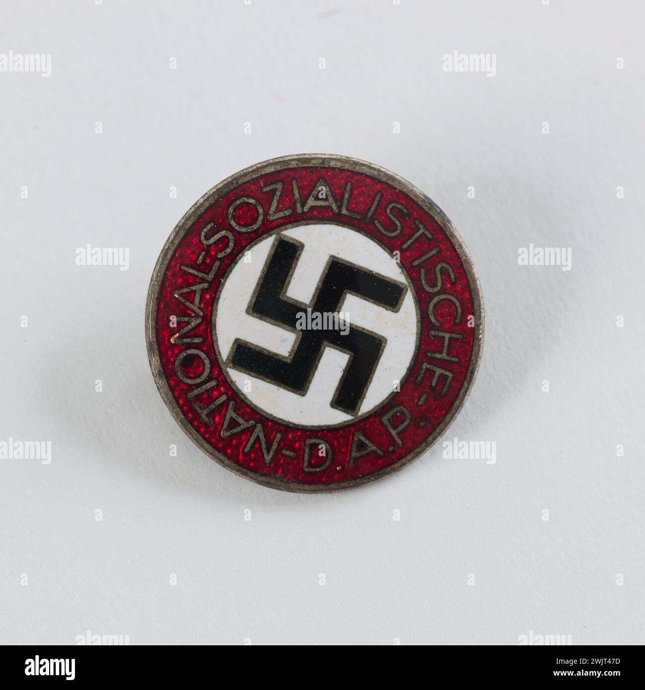 Gustav viola. "NSDAP-Aborder, partyabaze". MNtal. 1934-1945. Homndoral Laclerc The LallectsCelc Fischecational Grouss The Lib libert è la lunga libearazione del Paris, Musée Jean Middle Eméstine. 158813-7 Foto Stock