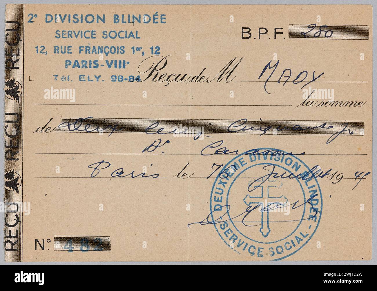 Il servizio sociale della seconda divisione corazzata (n.-d.), ha ricevuto n° 482 di M. Mady la somma di 250 franchi per un abbonamento alla rivista Caravane (titolo assegnato), 1945-07-16. Carta stampata. Museo della Liberazione di Parigi - Museo generale Leclerc - Museo Jean Moulin. Foto Stock
