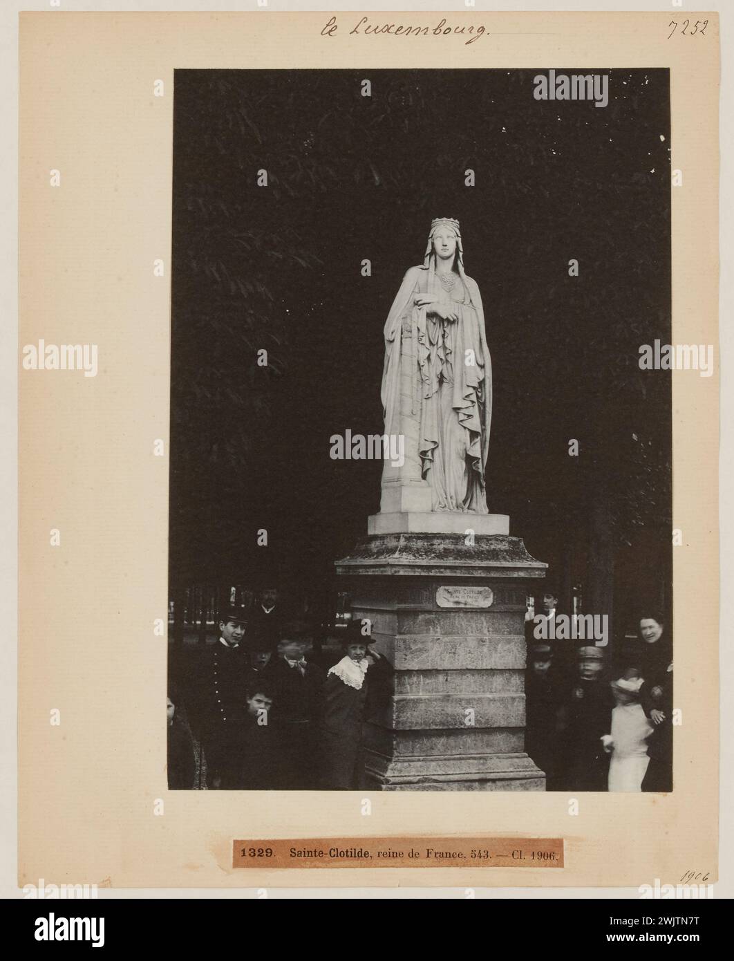 Blancard, Ippolita (1843-D.1924), Sainte Clothilde di Jean-Baptiste Klagmann (1810-1867), statua del Giardino del Lussemburgo, vi arrondissement, Parigi (titolo fittizio), 1890. Estrazione Platinum. Museo Carnavalet, storia di Parigi. Foto Stock