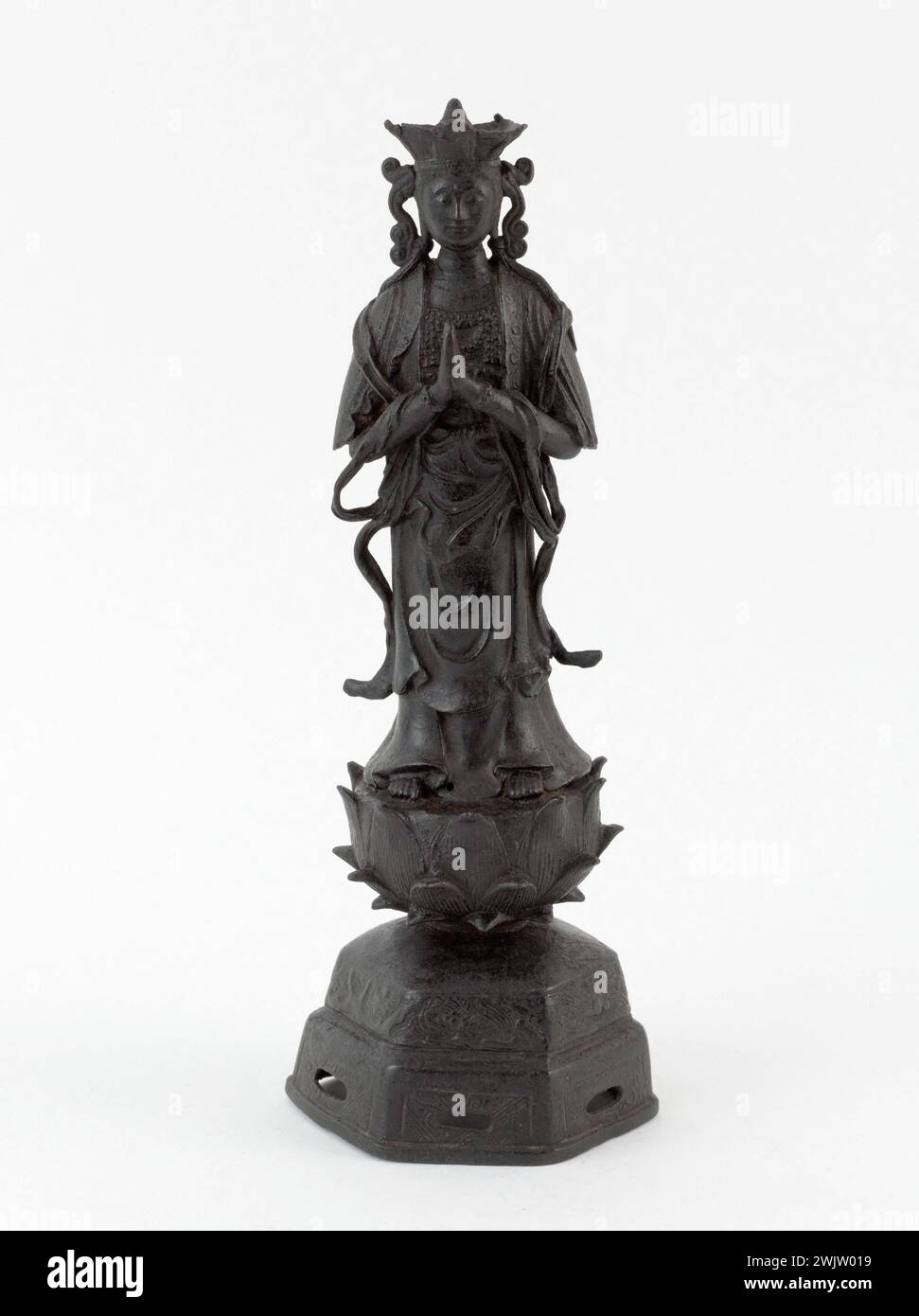 BUDDHA. Bronzo. Chine. Par musée musée malée. 70002-9 arte cinese, Buddha, bronzo, in piedi, mano attaccata, base, statuetta Foto Stock