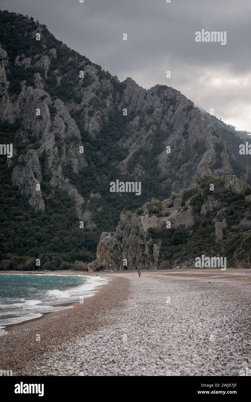 Tranquillità turchese: Il fascino costiero di Cirali lungo la via Licia Foto Stock