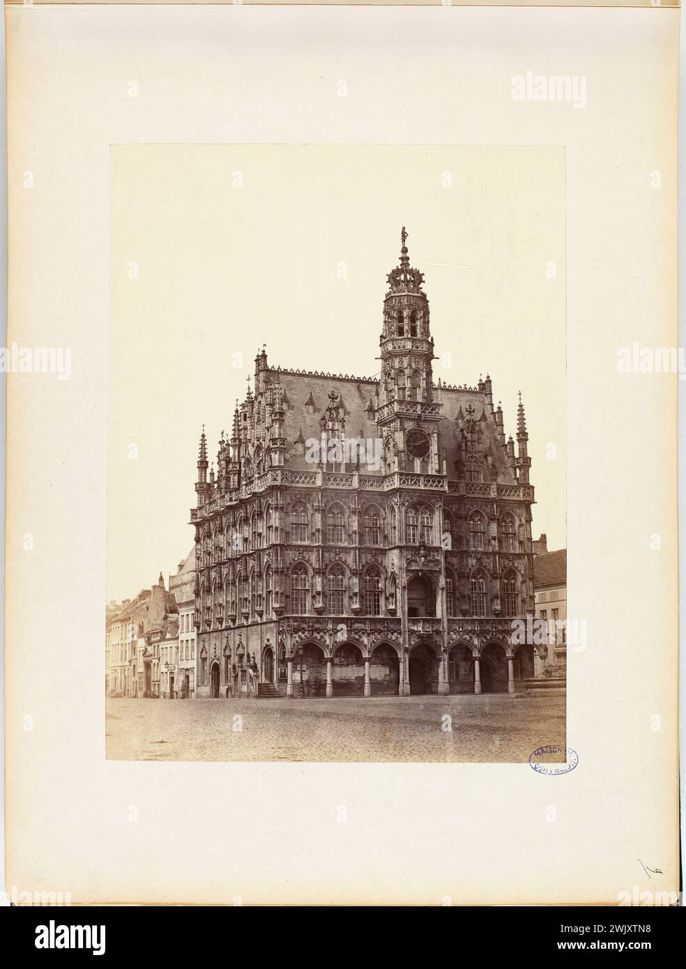 Audenarde: Il municipio '. Fotografia anonima. Disegnare su carta di albumina. 1865-1871. Parigi, Maison de Victor Hugo. 145018-4 Foto Stock