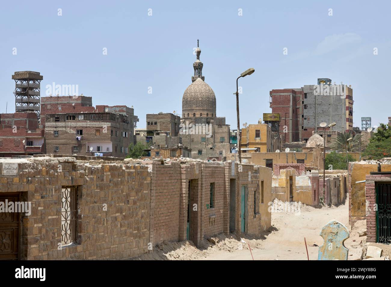 Complesso di Sulayman Pasha al Siladhar nella città dei morti, cimitero settentrionale, Cairo, Egitto Foto Stock