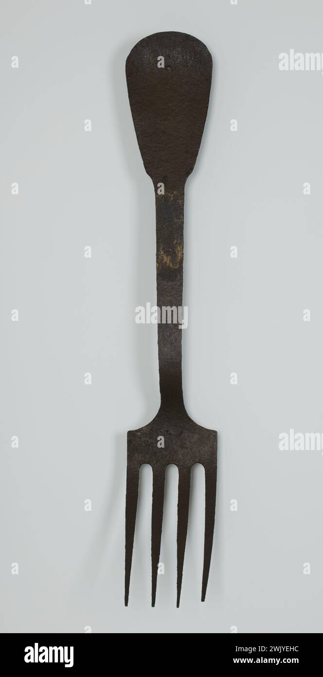 Anonimo, ha una forcella. Marchio dell'albergatore. Ex 10 rue de Valois (Hôtel de la Chancellerie d'Orléans), i arrondissement, Parigi (titolo fittizio), 1775. Ferro forgiato naturale. Museo Carnavalet, storia di Parigi. Una forca grande con quattro denti. Foto Stock