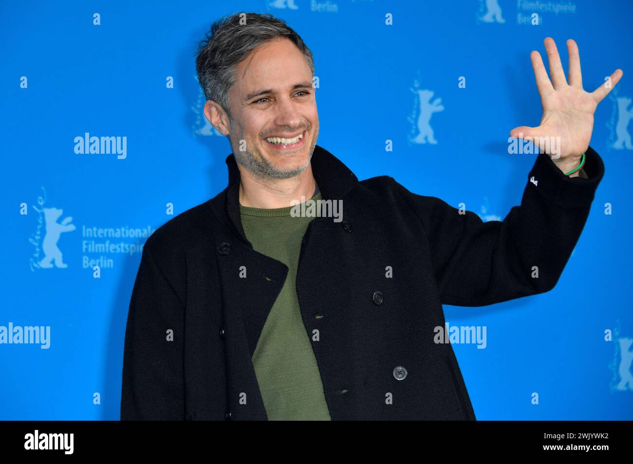 Gael Garcia Bernal Beim Photocall zum Kinofilm Another End auf der Berlinale 2024 / 74. Internationale Filmfestspiele Berlin im Hotel Grand Hyatt. Berlino, 17.02.2024 *** Gael Garcia Bernal al photocall per il lungometraggio Another End al Berlinale 2024 74 Berlin International Film Festival presso l'Hotel Grand Hyatt Berlin, 17 02 2024 foto:Xn.xKubelkax/xFuturexImagex END_4233 Foto Stock