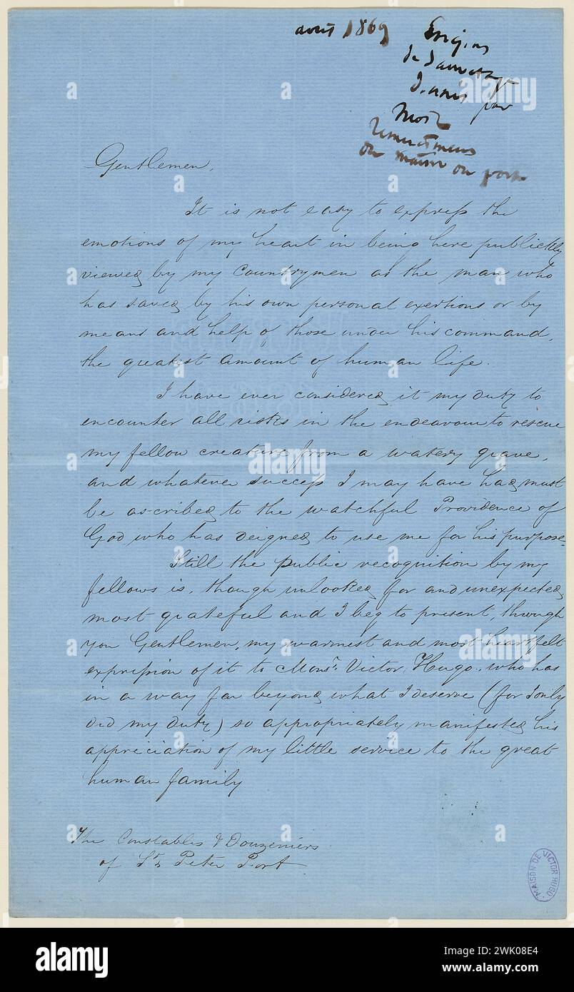 Testo in inglese del discorso di Vic Tupper, conestabile di San Pietro Port, per la consegna al capitano del porto Abraham Martin della cintura Laumpica offerto da Victor Hugo - annotazione manoscritta di Victor Hugo [allegata alla lettera di Vic Tupper a Victor HUGO) (titolo fedele), 1869-04-28. Inchiostro su carta blu. Case di Victor Hugo Parigi - Guernsey. Foto Stock