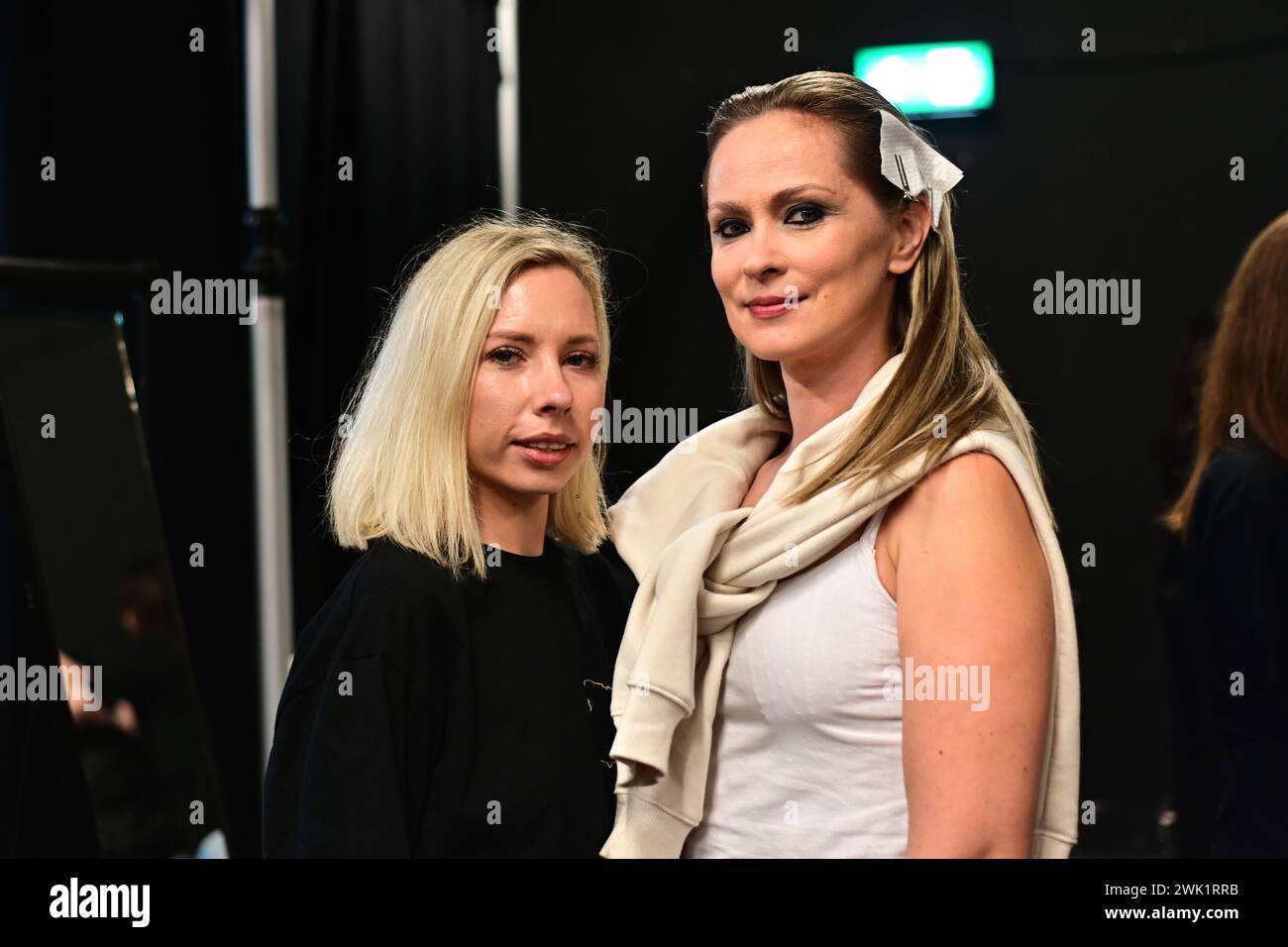 Londra, Regno Unito. 17 febbraio 2024. Backstage: La settimana della moda Ucraina presenta Tamar Keburia, J'amemme e Gasanova all'Old Selfridges Hotel, Londra, Regno Unito. Credito: Vedi li/Picture Capital/Alamy Live News Foto Stock