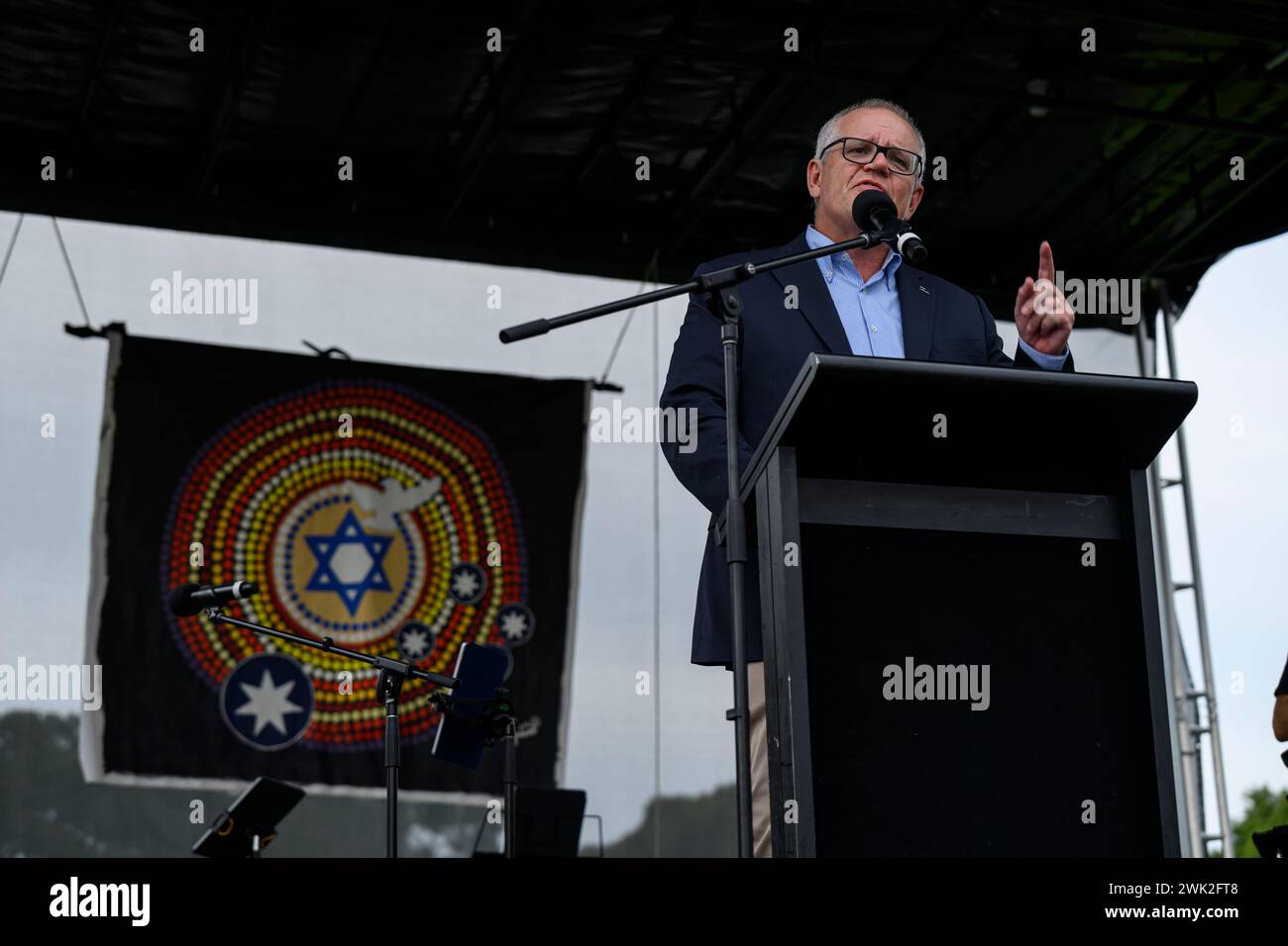 Sydney, Australia. 18 febbraio 2024. Migliaia di persone hanno partecipato ad una manifestazione il 18 febbraio nel centro di Sydney a sostegno degli ebrei australiani, in mezzo al crescente antisemitismo. Il raduno è stato organizzato dal gruppo cristiano mai più è ora. Gli incidenti antisemiti sono aumentati in Australia da quando sono scoppiati i conflitti tra Israele e Hamas lo scorso ottobre. L'ex primo ministro australiano Scott Morrison ha tenuto un discorso durante la manifestazione condannando l'antisemitismo Foto Stock