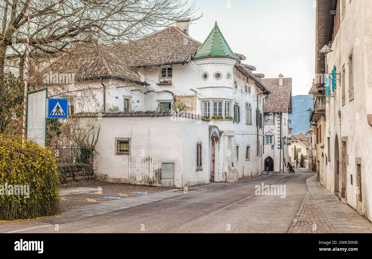Centro storico del comune di Eppan sulla strada del vino altoatesino - Appiano, Bolzano in alto Adige, Trentino alto Adige - Italia Foto Stock