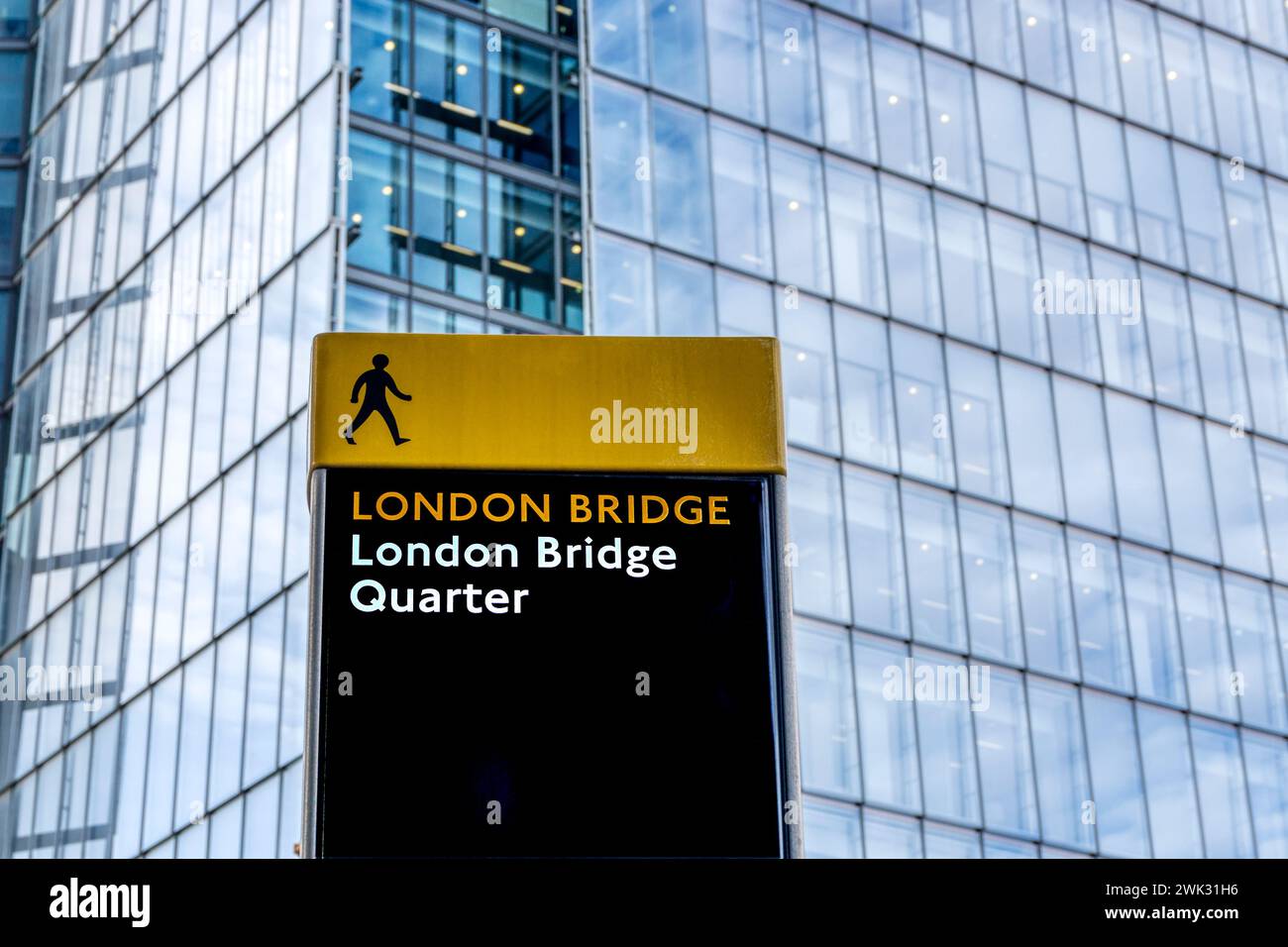 Un cartello per London Bridge Quarter. Foto Stock