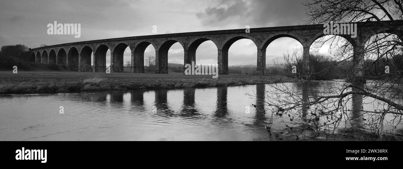 Il viadotto di Arthington, noto anche come Castley Viaduct, Arthington Village, Wharfedale, West Yorkshire, Inghilterra Foto Stock