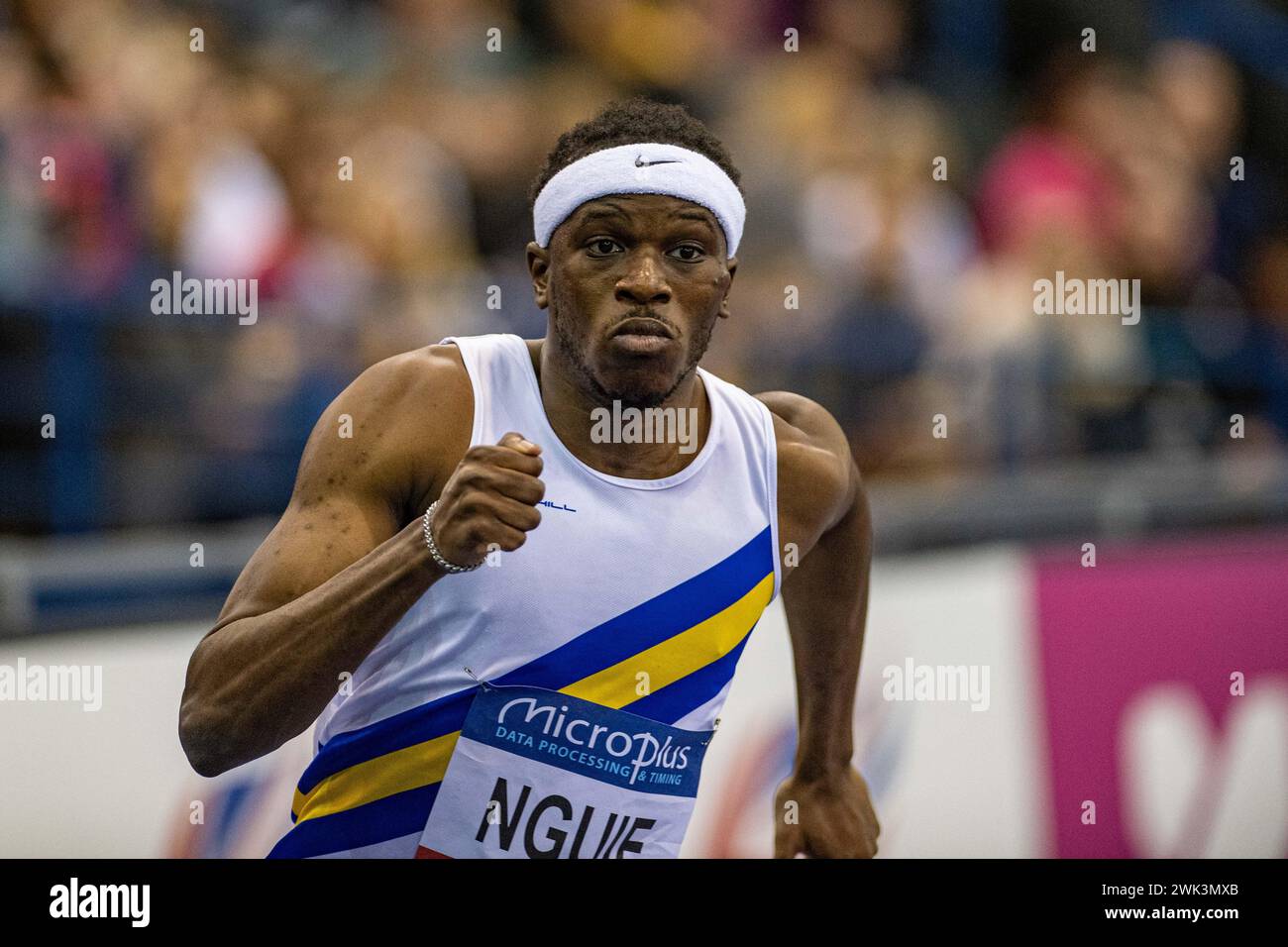 Utilita Arena, Birmingham, Regno Unito. 18 febbraio 2024. 2023 Microplus UK Athletics Indoor Championships Day 2; Sagesse Nguie of Trafford AC Warms Up Credit: Action Plus Sports/Alamy Live News Foto Stock