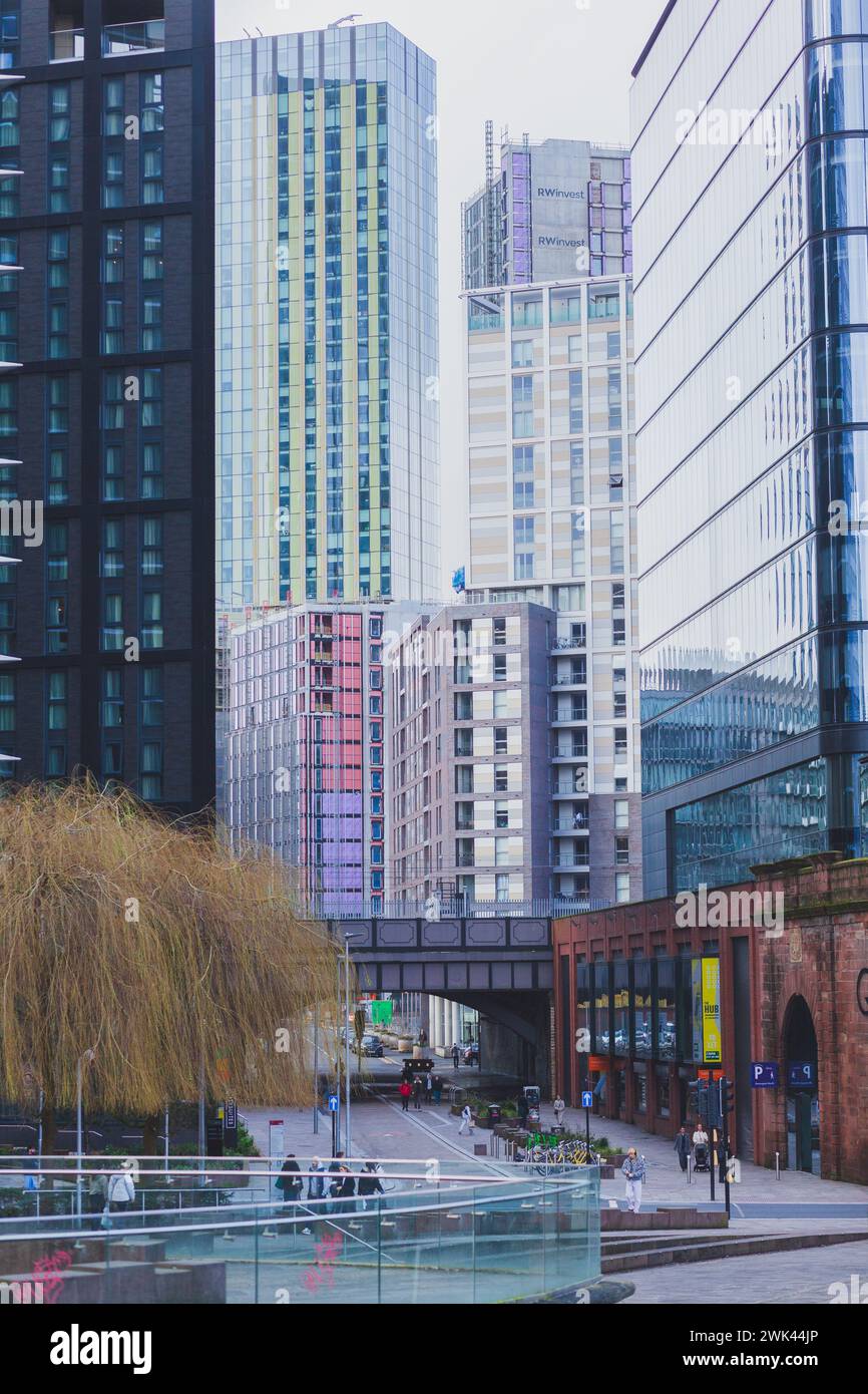 Vedute dello skyline dell'architettura a Manchester, Regno Unito Foto Stock