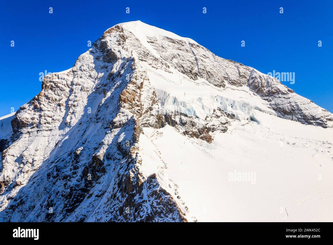 Vista sul monte Eiger delle Alpi Bernesi nell'Oberland Bernese. Regione di Jungfrau Foto Stock