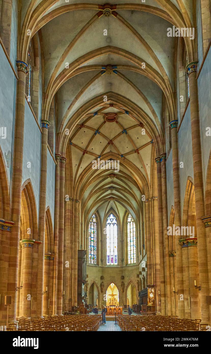 Colmar, Francia - 21 settembre 2022: L'abside della Santa Martin Collegiate Church Foto Stock