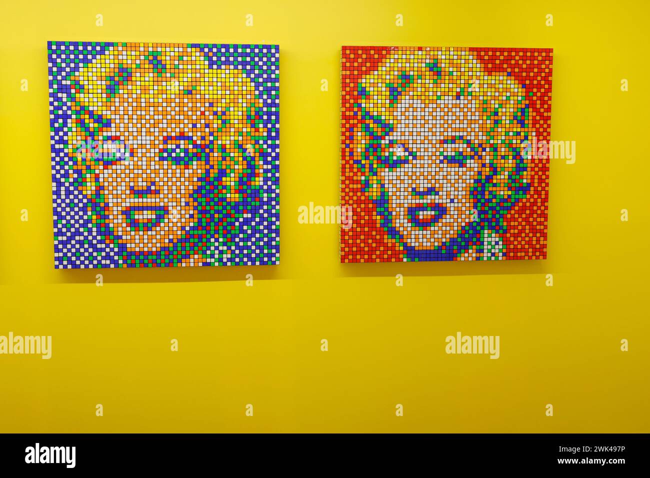 LA STAZIONE SPAZIALE DI INVADER, UNA STRAORDINARIA MOSTRA A PARIGI Foto Stock