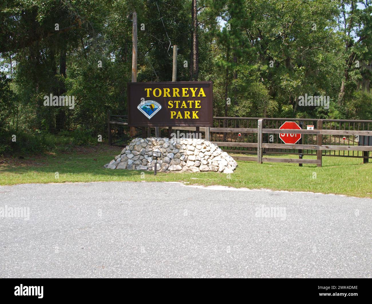 Torreya State Park, Florida, Stati Uniti - 13 agosto 2012: Cartello all'ingresso del parco. Foto Stock