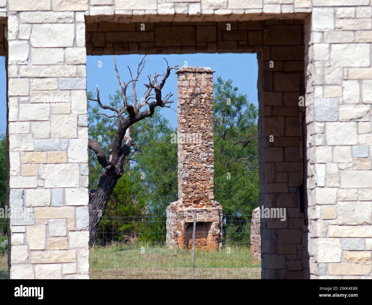 Fort Phantom Hill, Texas, Stati Uniti - 12 novembre 2019: Costruzione dell'armeria del vecchio forte militare. Foto Stock