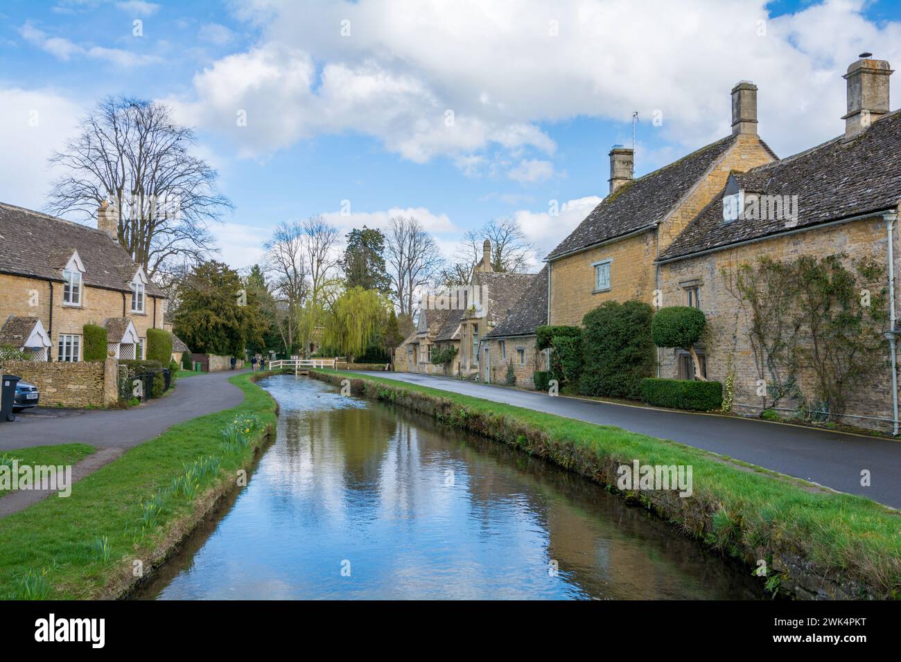 Lower Slaughter, UK- 21 marzo 2017: Lower Slaughter è un villaggio nel distretto di Cotswold nel Gloucestershire Foto Stock