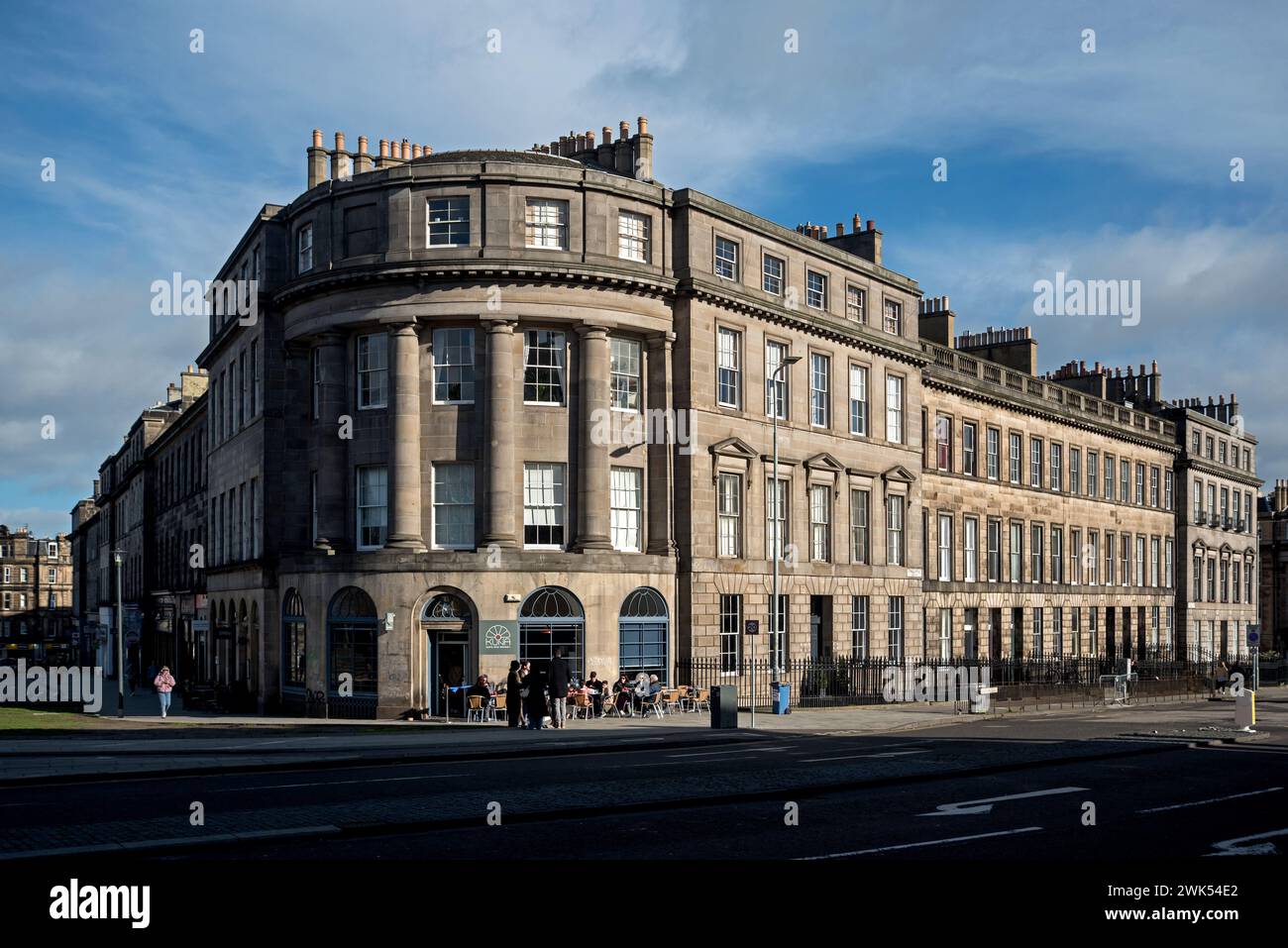 Leopold Place alla fine di London Road a Edimburgo, Scozia, Regno Unito. Foto Stock