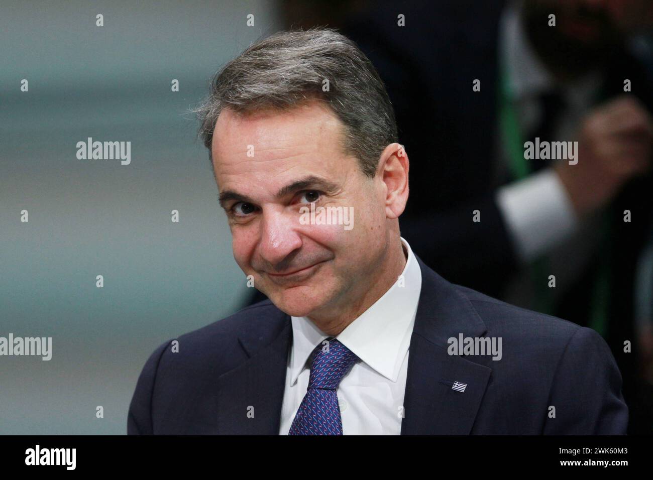 München, Bayern, Deutschland, 16.02.2024: Hotel Bayerischer Hof: Münchner Sicherheitskonferenz MSC - Tag 1: Griechenlands Ministerpräsident Kyriakos Mitsotakis bei einer der ersten offiziellen Veranstaltungen: Apertura della Townhall valuta per cambiamento: World Politics on a budget *** Munich, Bavaria, Germany, 16 02 2024 Hotel Bayerischer Hof Munich Security Conference MSC giorno 1 Greeces primo ministro Kyriakos Mitsotakis in uno dei primi eventi ufficiali di apertura della Townhall Currency for Change World Politics on a budget Copyright: xdtsxNachrichtenagenturx dts_31324 Foto Stock
