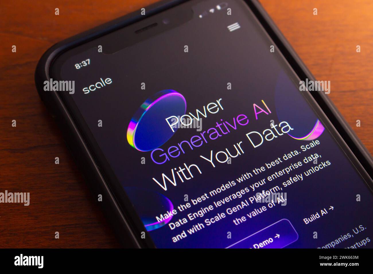 Ridimensionamento del sito Web ai visualizzato sullo schermo dell'iPhone. Scale ai è un'azienda che fornisce servizi di elaborazione dati ed etichettatura per migliorare la tecnologia ai. Foto Stock