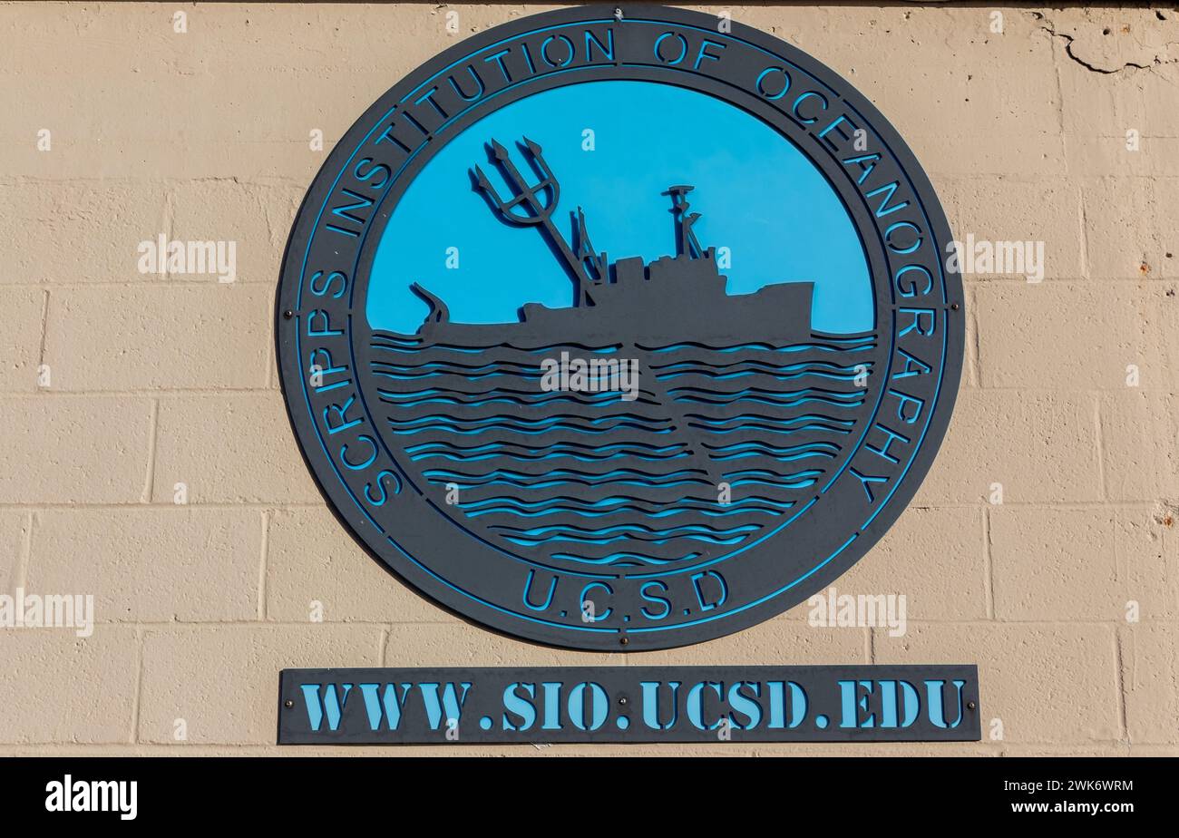 UCSD University of California San Diego Logo Sign on Scripps Institute of Oceanography Facade Wall presso la Jolla Shores Marine Research Building Foto Stock