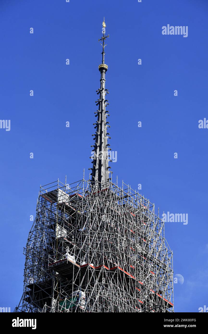 Cantiere di ricostruzione della guglia di Notre Dame di Parigi, Parigi, Francia Foto Stock