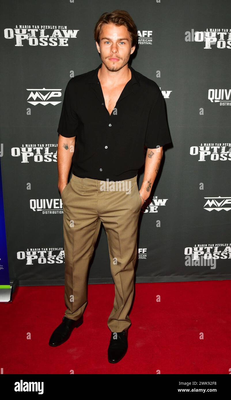 Los Angeles, California. 18 febbraio 2024. Jake Manley alla 32a edizione del Pan African Film & Arts Festival proiezione di 'Outlaw Posse' al Cinemark BHC di Los Angeles, California, il 18 febbraio 2024. Crediti: Koi Sojer/Media Punch/Alamy Live News Foto Stock