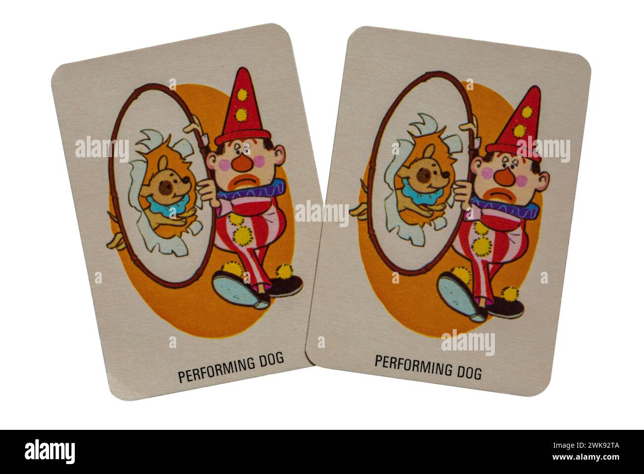 Un paio di vecchie carte per cani retrò da una confezione di carte da gioco di asino isolate su sfondo bianco - Regno Unito Foto Stock