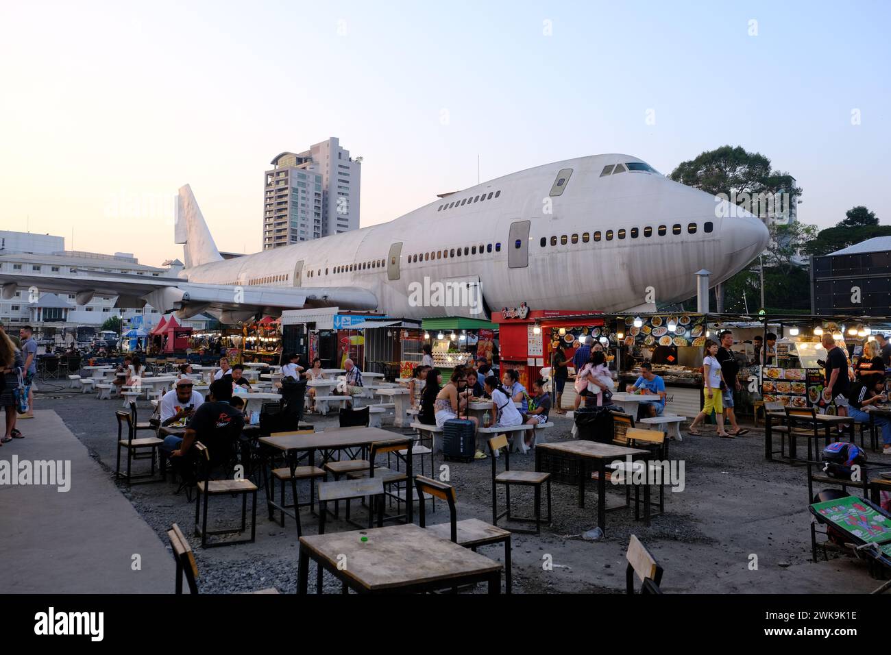 Mercato alimentare di Runway Street, Pattaya, Thailandia Foto Stock