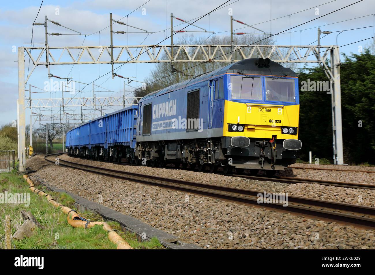 Carri per il traino di locomotive diesel-elettriche classe 60 nello Staffordshire, Inghilterra, Regno Unito. Foto Stock