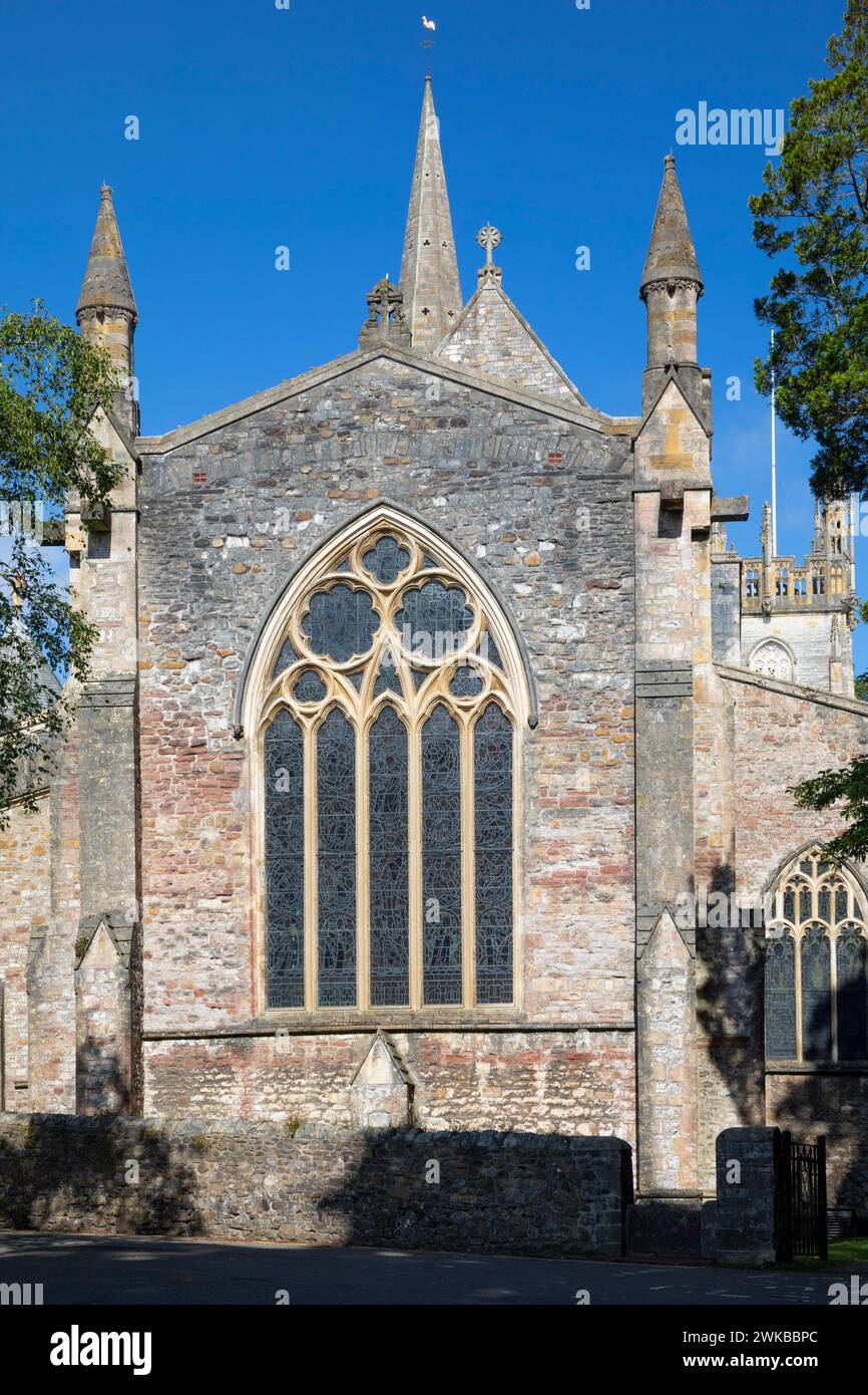 Parete est della cattedrale di Llandaff, Cardiff, Galles Foto Stock