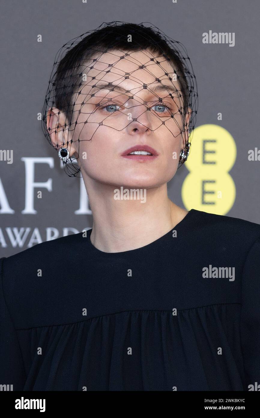 Londra, Regno Unito. 18 febbraio 2024. Emma Corrin partecipa al 77° EE BAFTA Film Awards, Arrivals, 2024 al Royal Festival Hall di Londra, Regno Unito. Credito: S.A.M./Alamy Live News Foto Stock