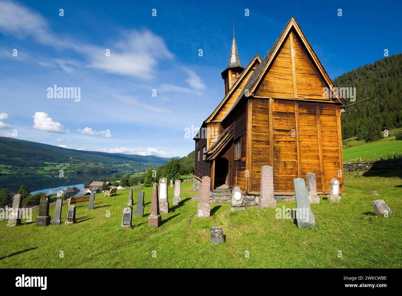 Lomen Stave Church, Norvegia Foto Stock