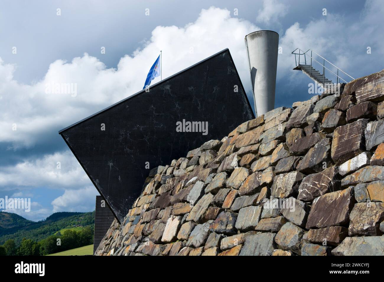 Torcia olimpica sulla Lysgårdsbakkene Ski Jumping Arena di Lillehammer, Norvegia Foto Stock