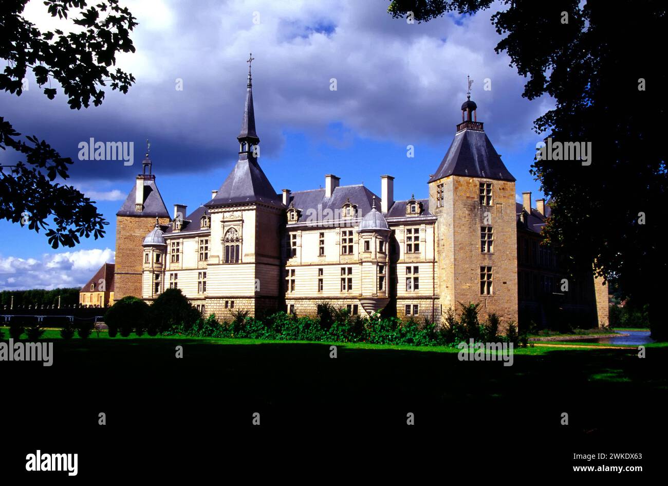 Château de Sully, Département Saône-et-Loire, Borgogna meridionale, Francia Foto Stock