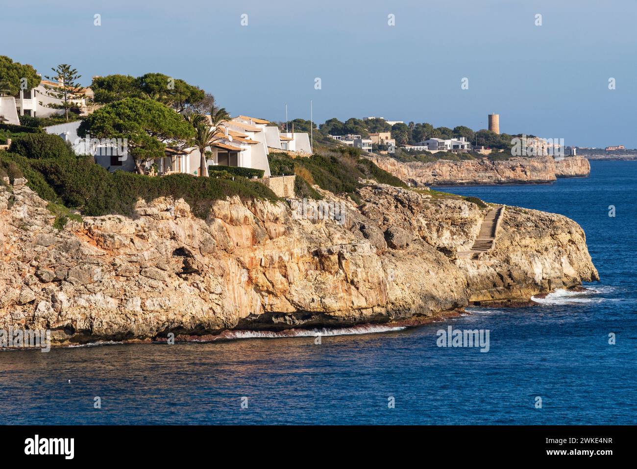 Scogliera di Cala Anguila, Manacor, Maiorca, Isole Baleari, Spagna. Foto Stock