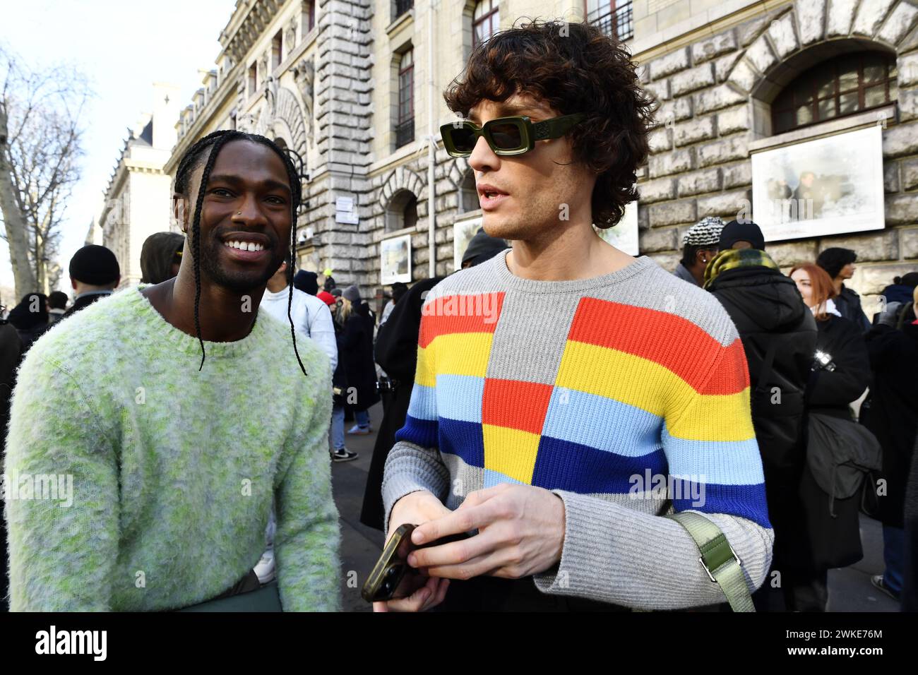 Street style alla Paris Fashion Week 2024 Foto Stock