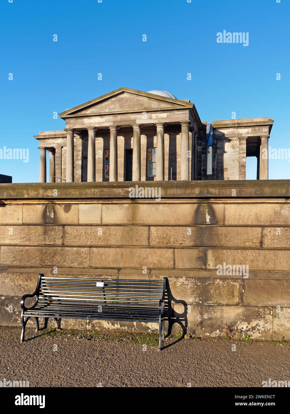 Regno Unito, Scozia, Edimburgo, Calton Hill, City Observatory Foto Stock