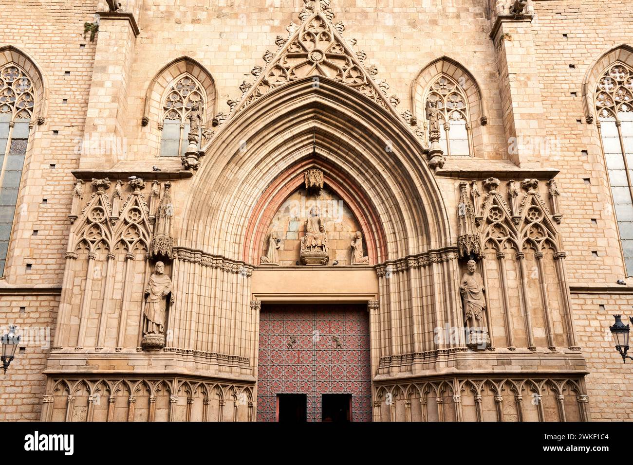 Basílica de Santa Maria del Mar, El Born, Barcellona, Catalogna, Spagna. Foto Stock